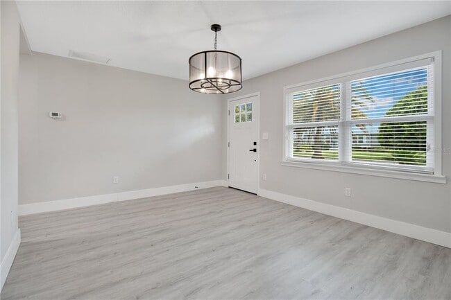 Photo - 428 S Summerlin Ave
