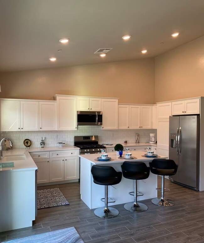 Photo - Unbelievable find. Fully furnished 2 or 3 Bedroom house in Seventh Standard Road area