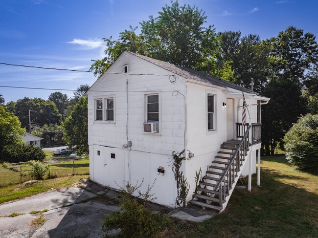 Photo - 610.5 Russell St