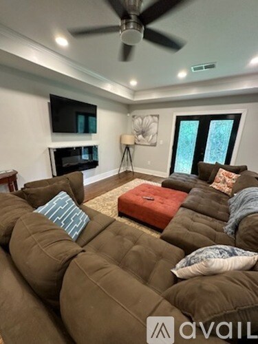 Photo - 2225 Beecher Cir SW