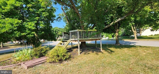 Photo - 3145 Elmmede Rd