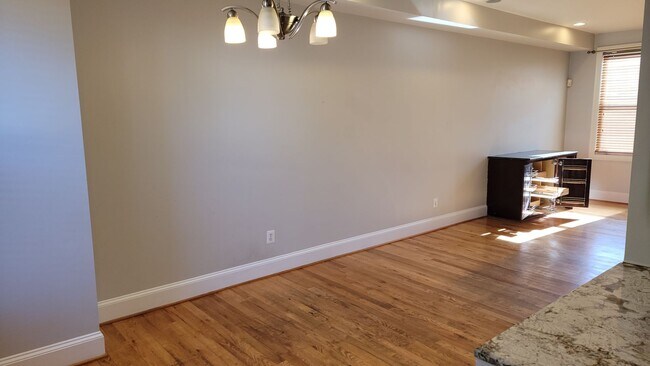 Photo - Manor Place Unit 1