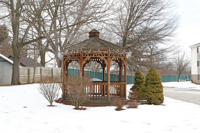 Photo - Greenview Gardens