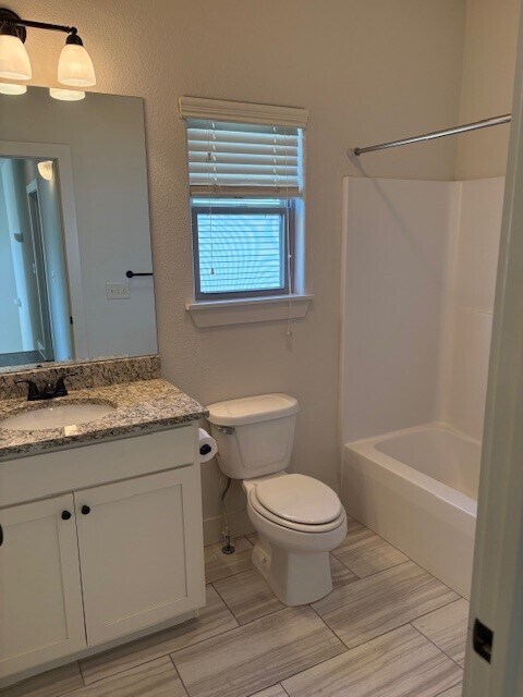 Photo - 3104 SW Riverstone Rd