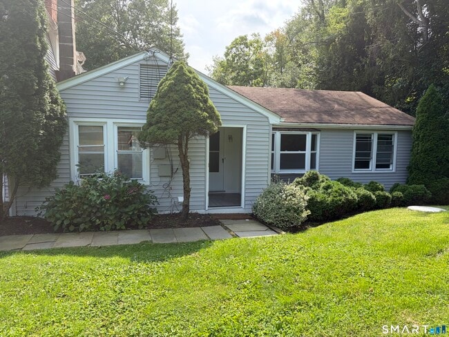 Building Photo - 121 Westport Rd
