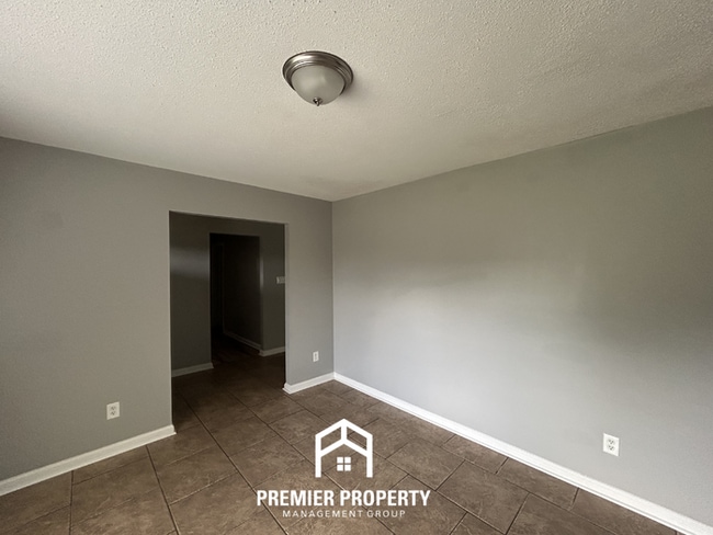 Photo - Massive 5BR/3BA Estate in 38125 | 2,700+ SQ FT, Vaulted Ceilings & Tile Floors