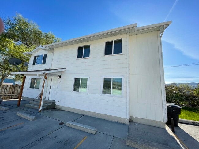 Building Photo - 264 E 100 N Unit 4 Rental