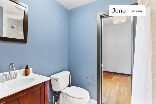 Photo - 161 W 120th St