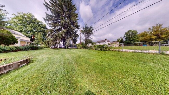 Photo - 528 Johns Ave