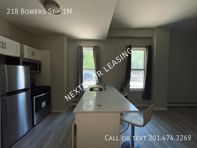 Photo - 218 Bowers St Unit 1M