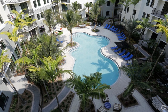 Obsequio - Advenir at Lighthouse Point