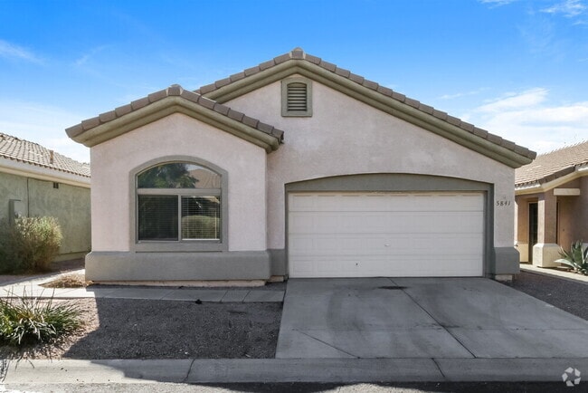 Building Photo - 5841 E Norland St Rental