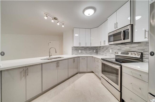 Building Photo - 4035 W McNab Rd Unit 110F Rental