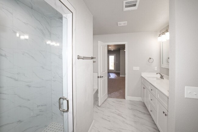 Photo - Now Available for Lease!