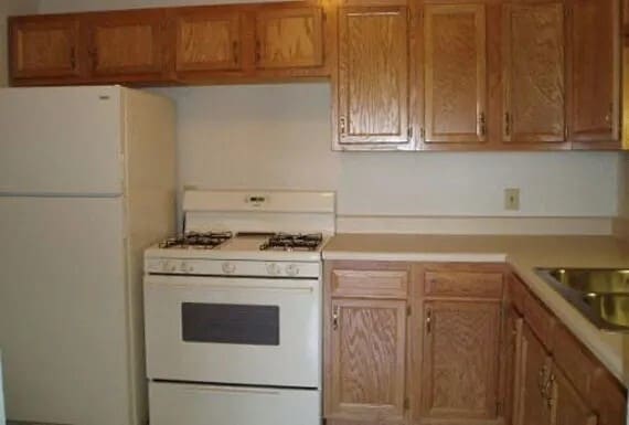 Photo - 200 N Crestlane Dr