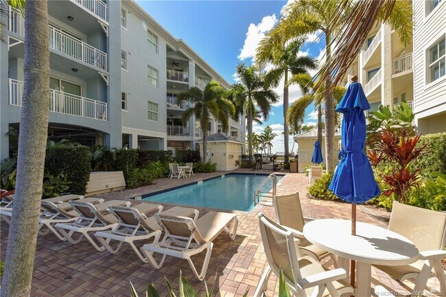 Building Photo - 975 NW Flagler Ave Unit 306 Rental