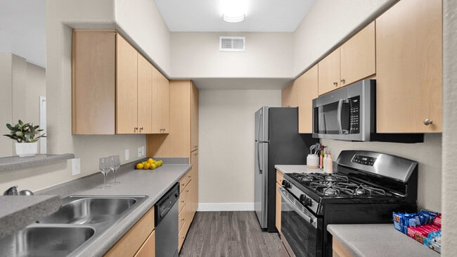 Laguna at Arrowhead Ranch apartments — community photo