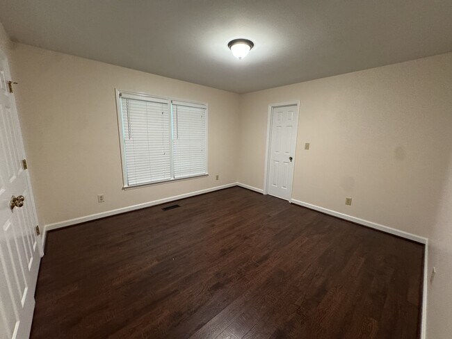 Photo - 219 Larkfield Rd