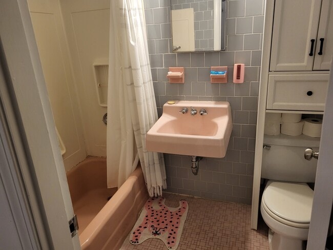 Photo - 34 Winchester St Unit Apt 6