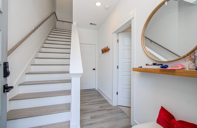 Photo - 8325 Springwood Crk Ln