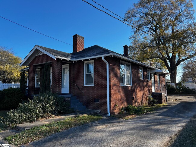 Photo - 106 North Ave Townhome