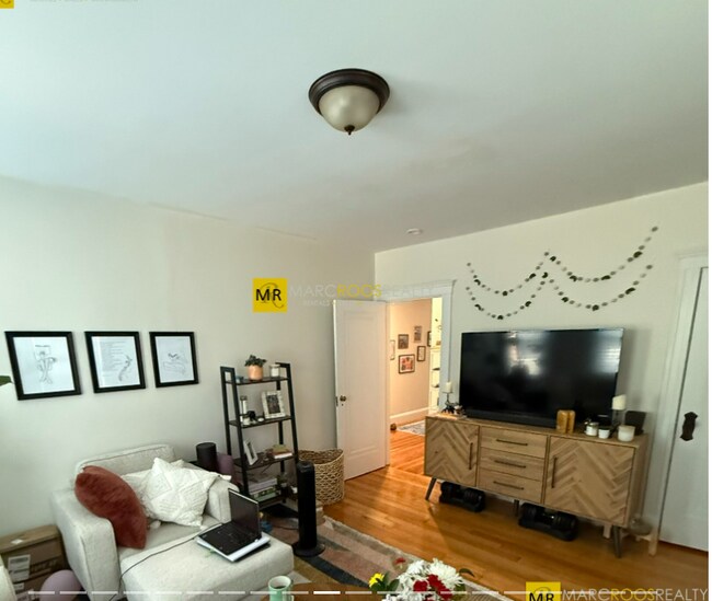 Photo - 399 Broadway