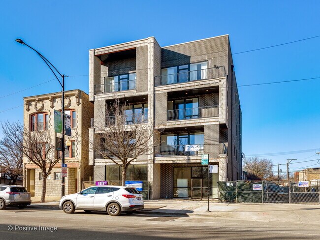 Building Photo - 2518 W Division St Unit NE Rental