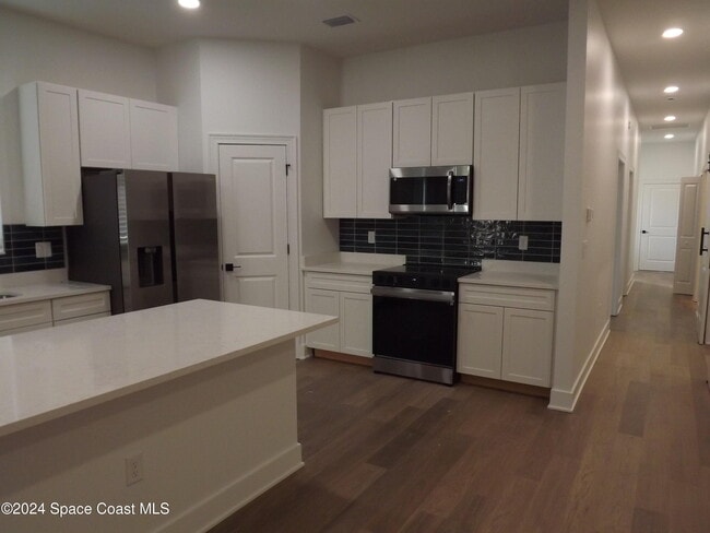 2273 Highland Ave