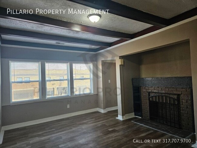 Photo - 633 E 38th St Unit 4