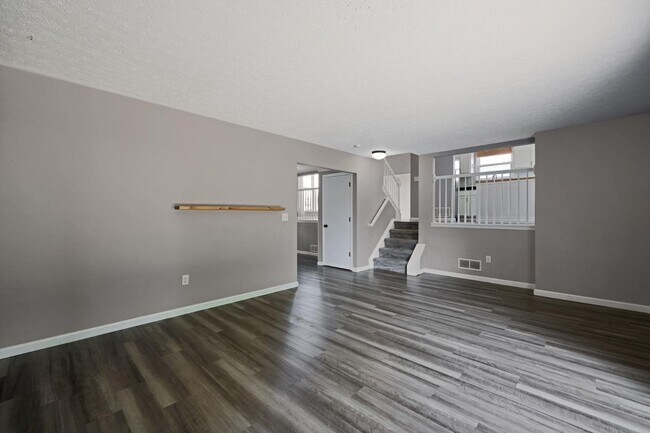 Photo - 840 Gulliver Dr House