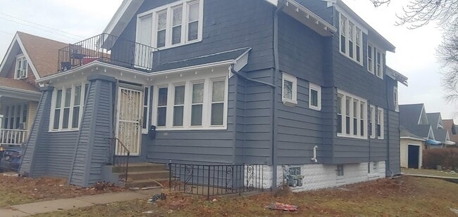 Building Photo - 2354 S 16th St