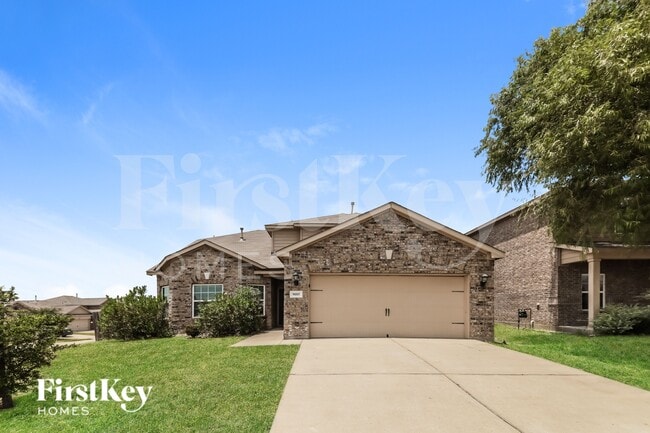 Building Photo - 9005 Woodfern Dr
