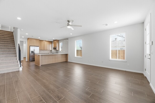 Photo - 316 E Elgin St