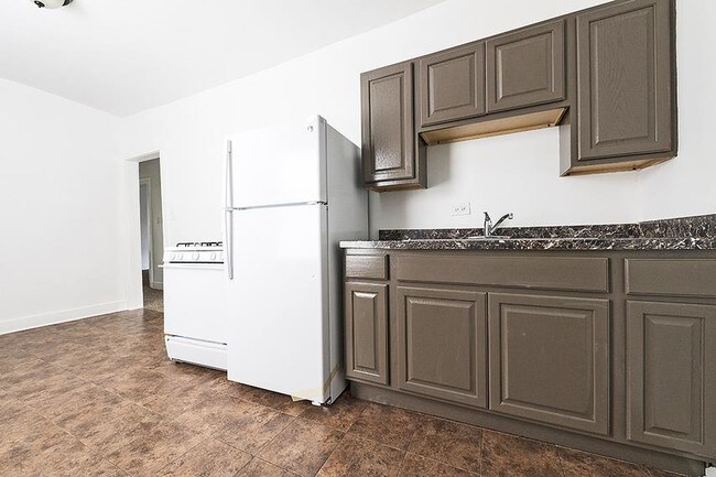 Photo - 12000 S Eggleston Ave