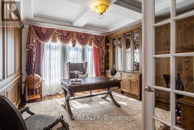 Photo - 115 Stallions Ct