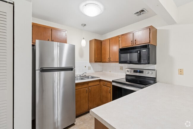 Interior Photo - Montmartre Apartments