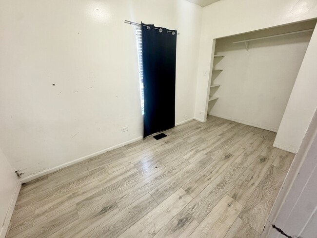 Photo - 1250 N Springfield Ave