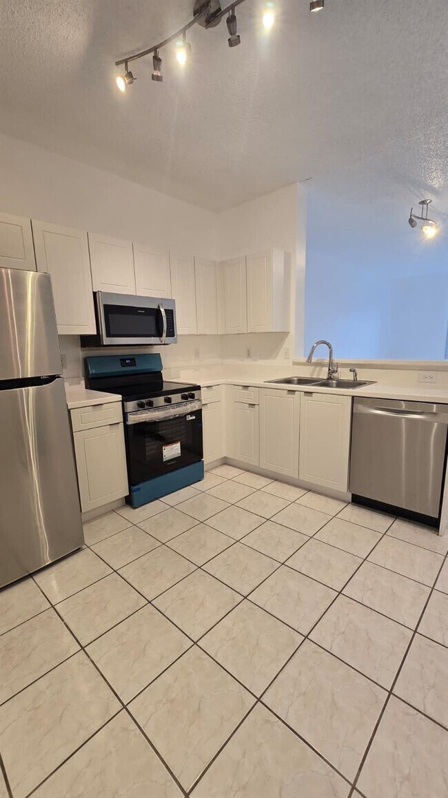 Photo - 2213 Salerno Cir