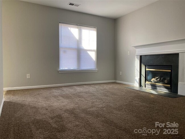 Photo - 3854 Bullard St