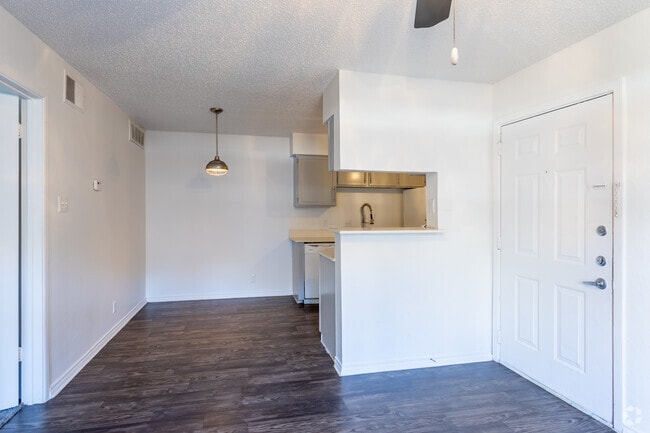 Mueller Flats Apartments For Rent in Austin, TX