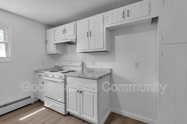 Photo - 3904 Seneca St Unit A
