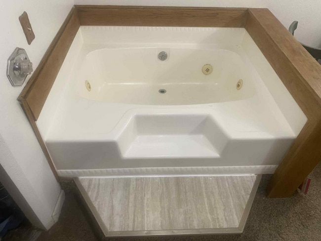 Photo - 3912 E Hartson Ave