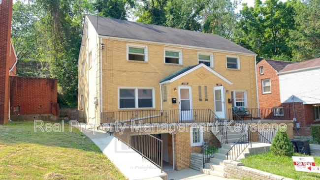 Building Photo - 305 Greenlee Rd