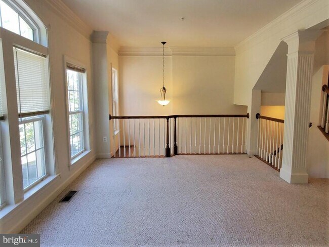 Photo - 1625 Whitehall Dr