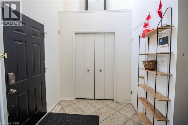 Photo - 147 Dubrick Crescent
