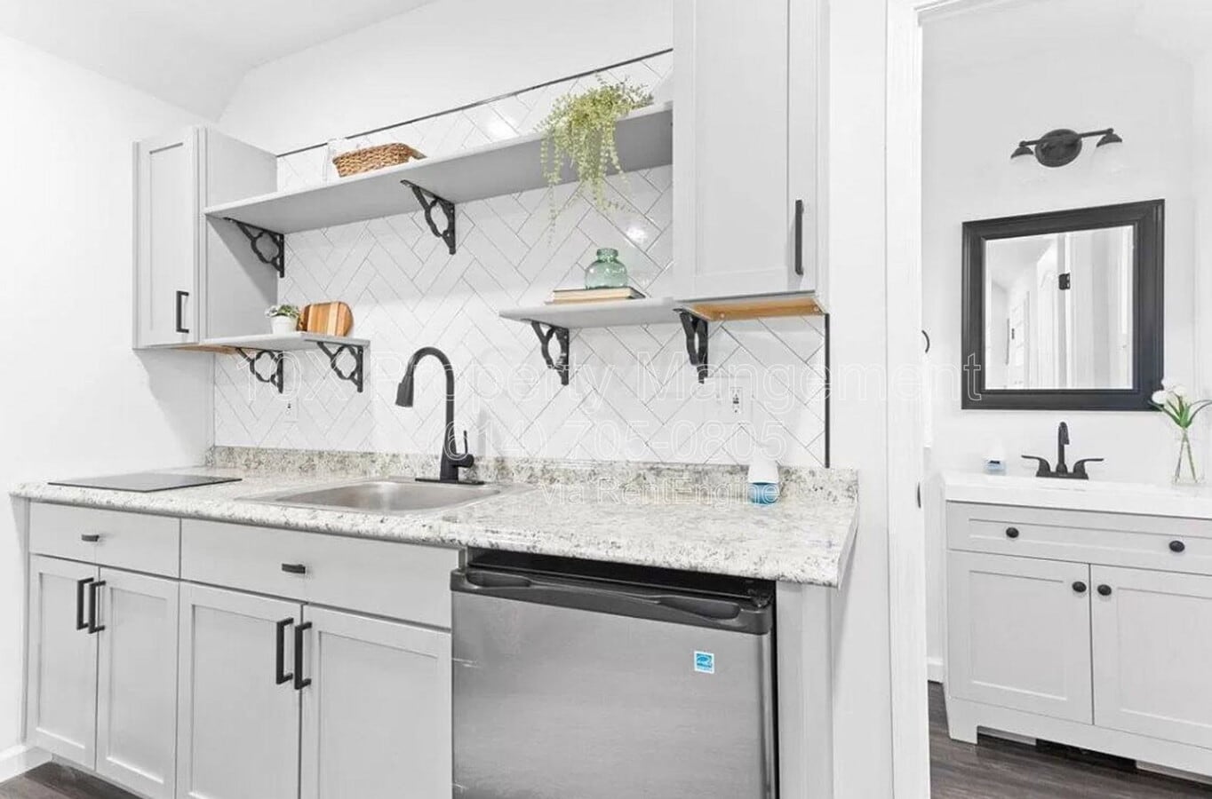 Photo - 482 Elsmere St Unidad B