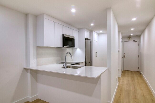 Photo - 2285 Rue St Mathieu Unit 304