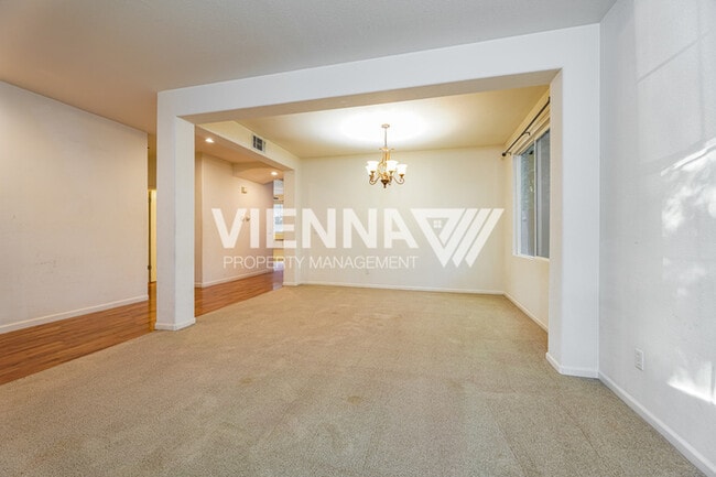 Photo - Spacious 4 Bedroom Home in Desirable Neighborhood