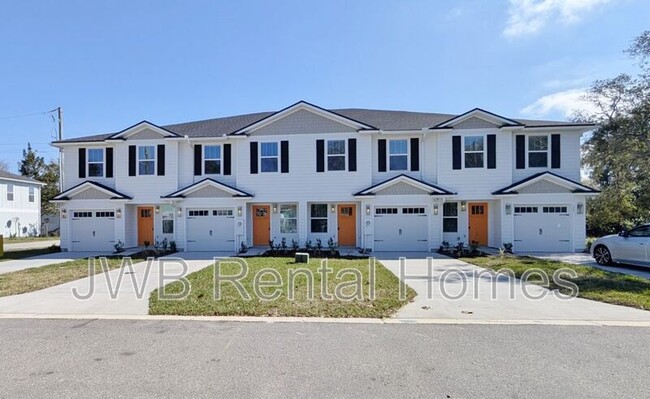 Photo - 205 11th St S Townhome