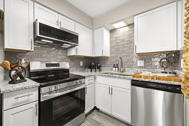 Photo - Solei on West Thomas